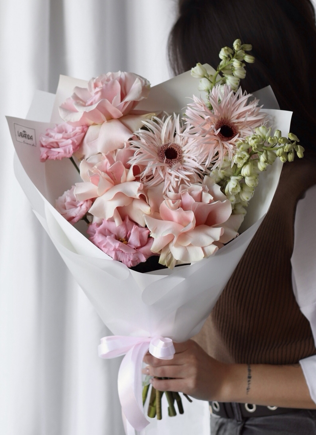 Нежный сборный букет "Люси" Нежный сборный букет "Люси"